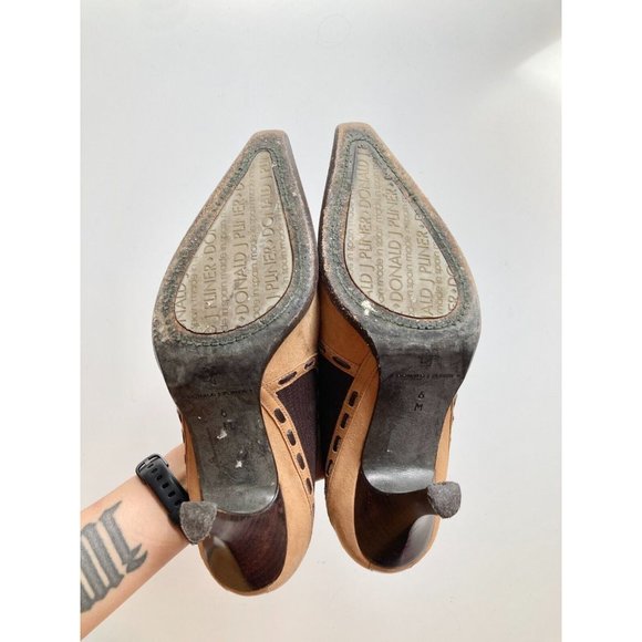 DONALD J PLINER Tan Brown Stitch Suede Pointed Toe Ankle Boots Booties, Size 6 - Picture 5 of 16